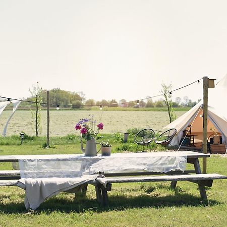 Smuk Lytse Bell Tent Echtenerbrug ภายนอก รูปภาพ