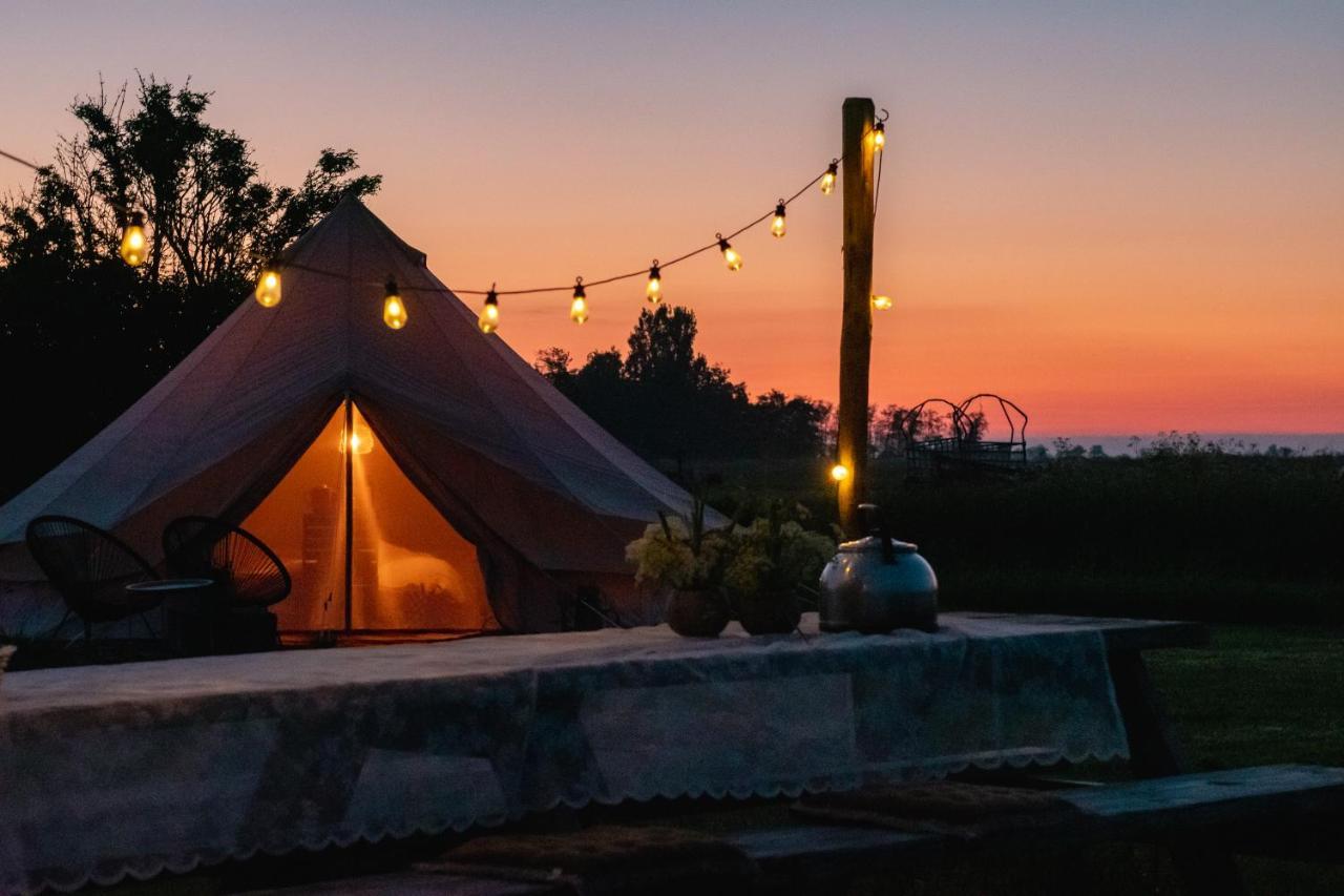 Smuk Lytse Bell Tent Echtenerbrug ภายนอก รูปภาพ