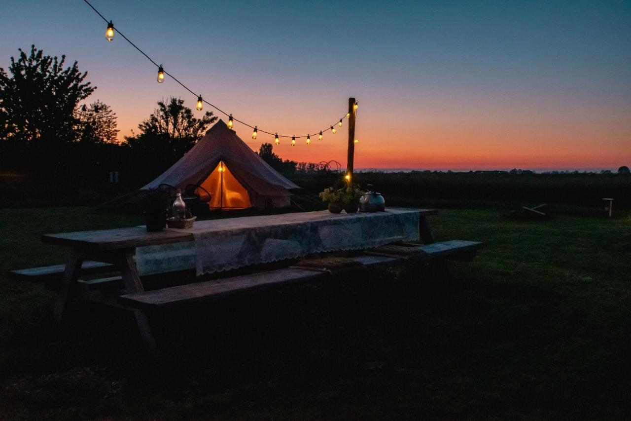 Smuk Lytse Bell Tent Echtenerbrug ภายนอก รูปภาพ