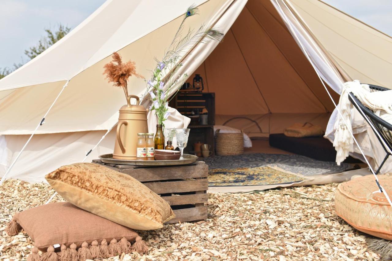 Smuk Lytse Bell Tent Echtenerbrug ภายนอก รูปภาพ