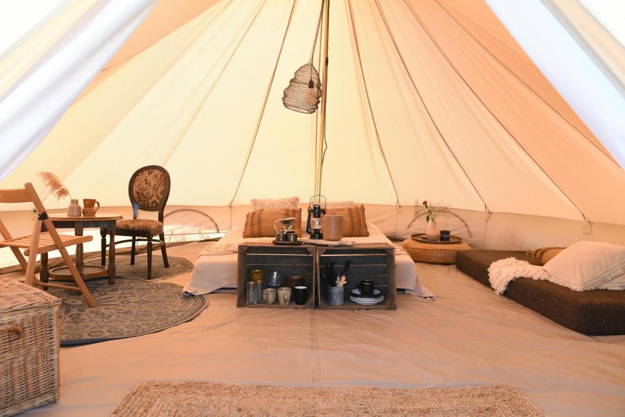 Smuk Lytse Bell Tent Echtenerbrug ภายนอก รูปภาพ